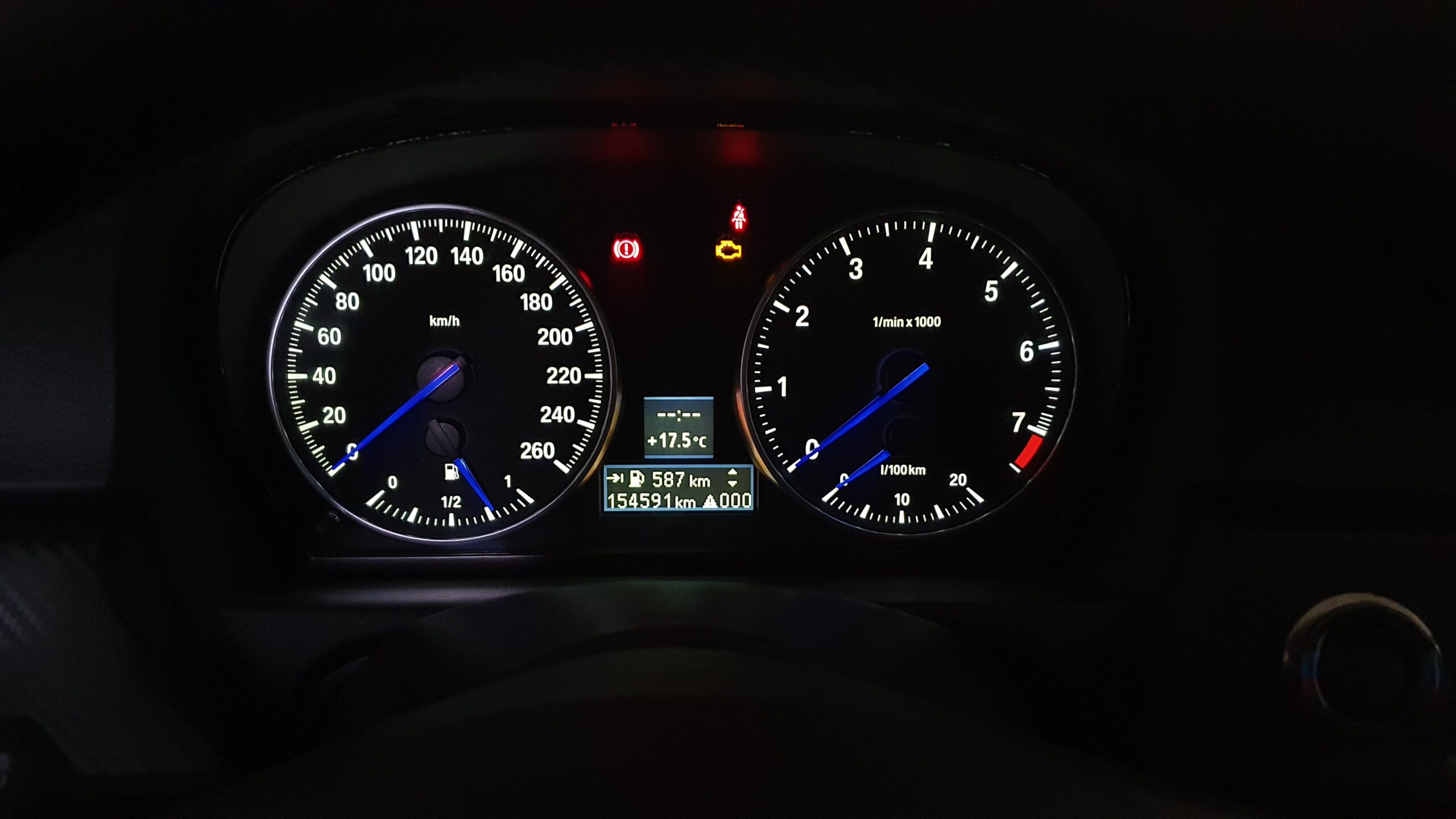 CarHex - BMW E60 530d 🔥 ⚡Tacho LED-Umbau ⚡Weißes Tachoband