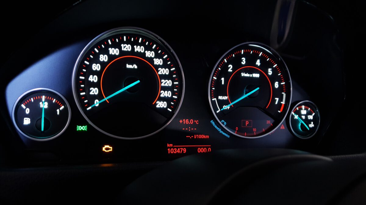 bmw_3er_4er_f30_f31_f32_F36_tacho_led_umbau_weiss_4