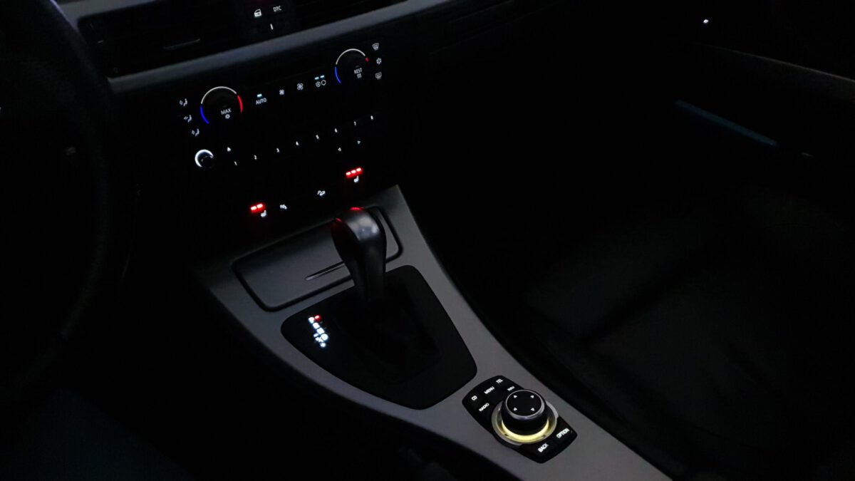 bmw_3er_e90_e91_e92_e93_interior_led_innenbeleuchtung_carhex_4 bmw_3er_e90_e91_e92_e93_interior_led_innenbeleuchtung_carhex_4