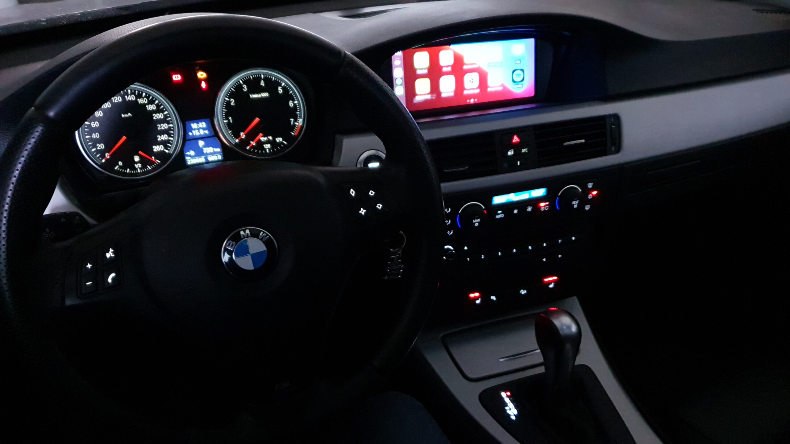 LED-Umbau im Innenraum für BMW 3er E90 E91 E92 E93 - CarHex