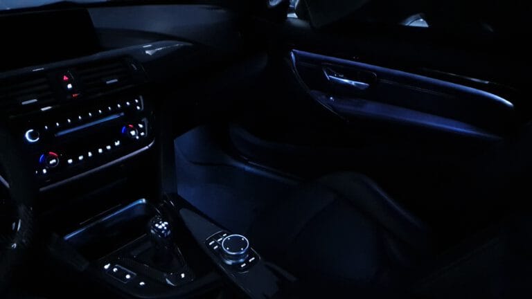LED-Umbau im Innenraum für BMW M4 F82 F83