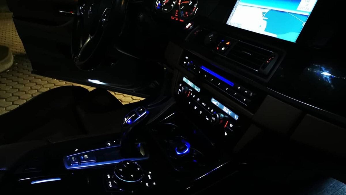 bmw_5er_f10_m5_f11_interior_led_innenbeleuchtung_umbau_1