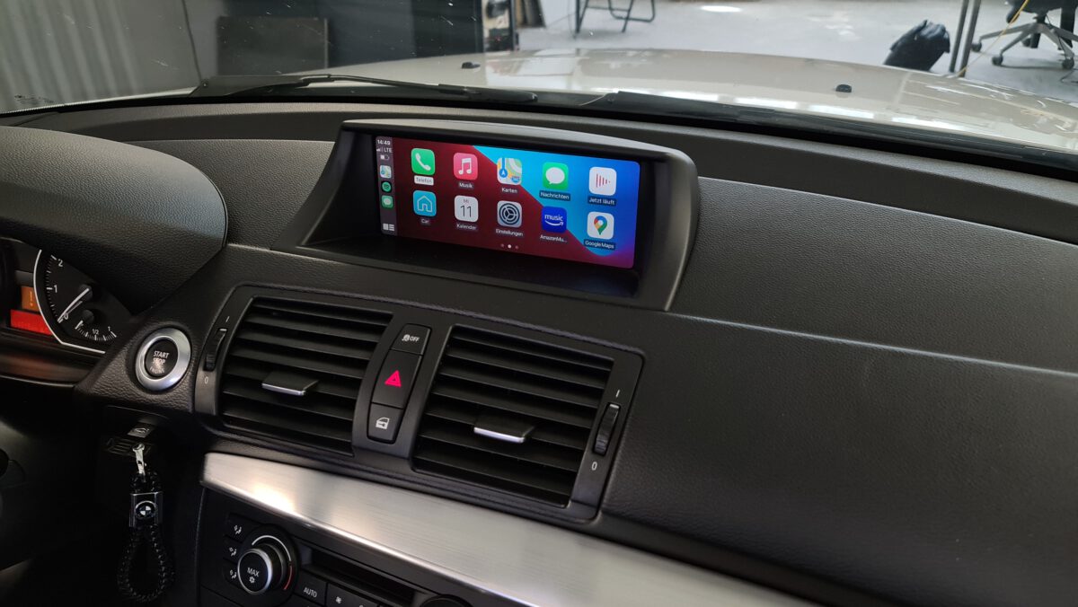 Apple-CarPlay und Android-Auto im BMW 1er nachrüsten E81 E82 E87 E88
