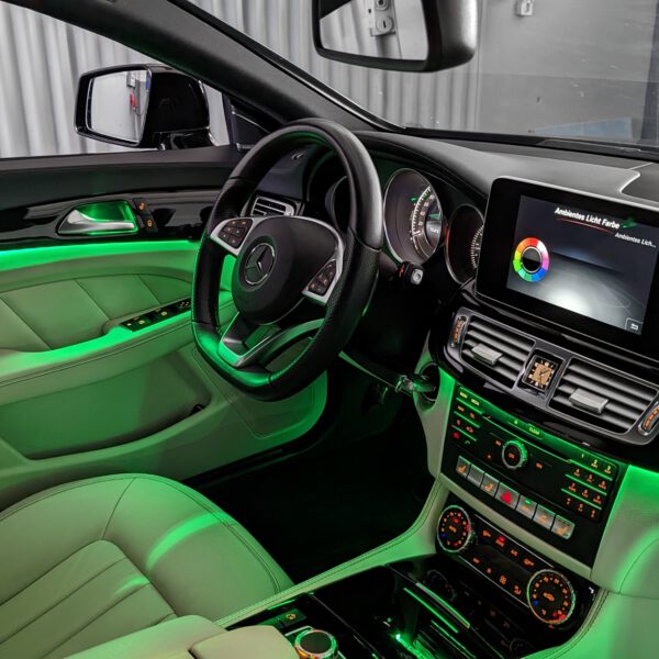 Nachrüstung der mehrfarbigen LED Ambientebeleuchtung im Mercedes CLS W218