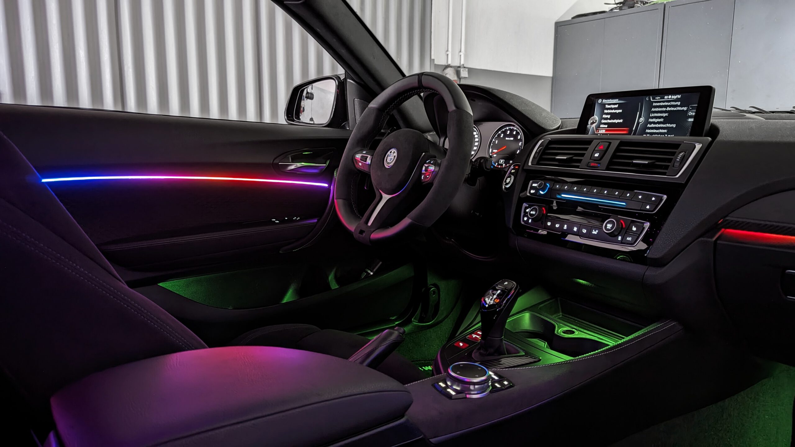 Ambientebeleuchtung für BMW 2er F22 F23 inkl. Einbau - CarHex