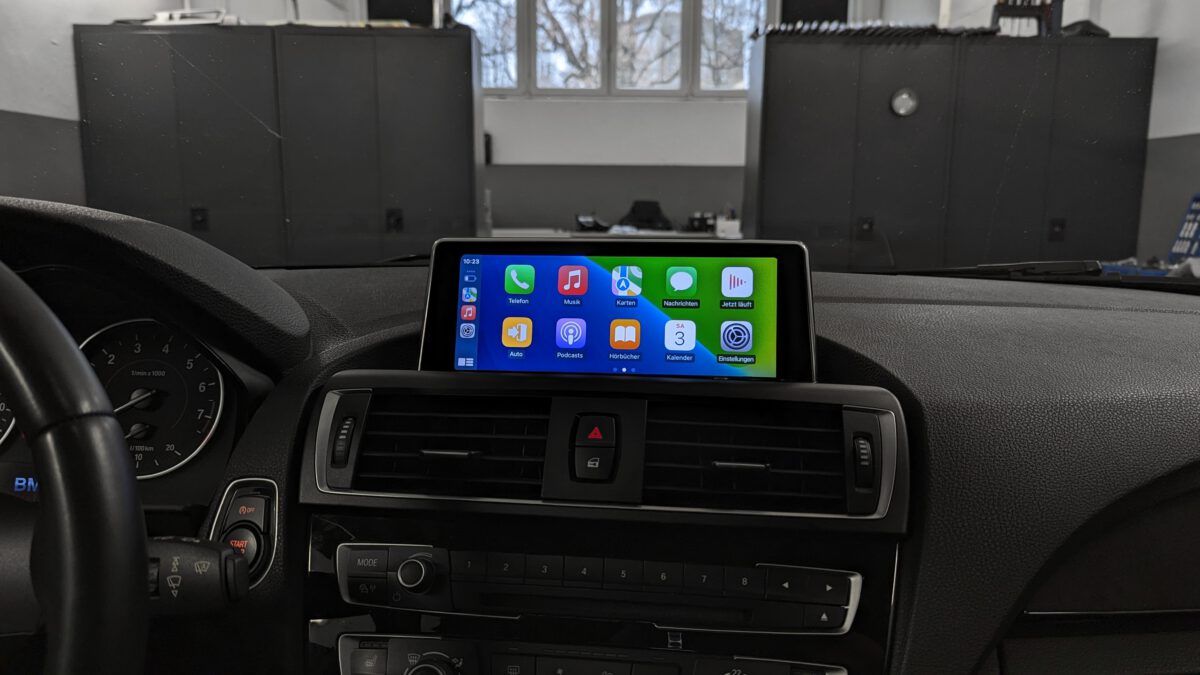 Apple-CarPlay und Android-Auto im BMW 1er 2er F20 F21 F22 F23 nachrüsten