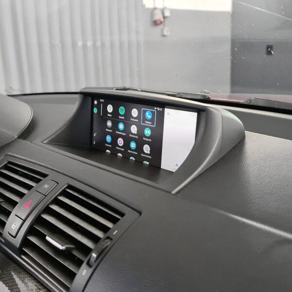 Nachrüstung von Apple-Carplay und Android-Auto im BMW 1er E81 E82 E87 E88