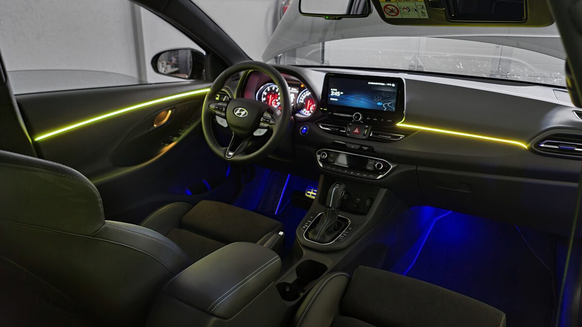 Ambientebeleuchtung für dein Auto nachrüsten CarHex