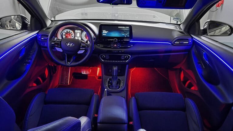 Hyundai i30 Ambientebeleuchtung RGB Nachrüstung