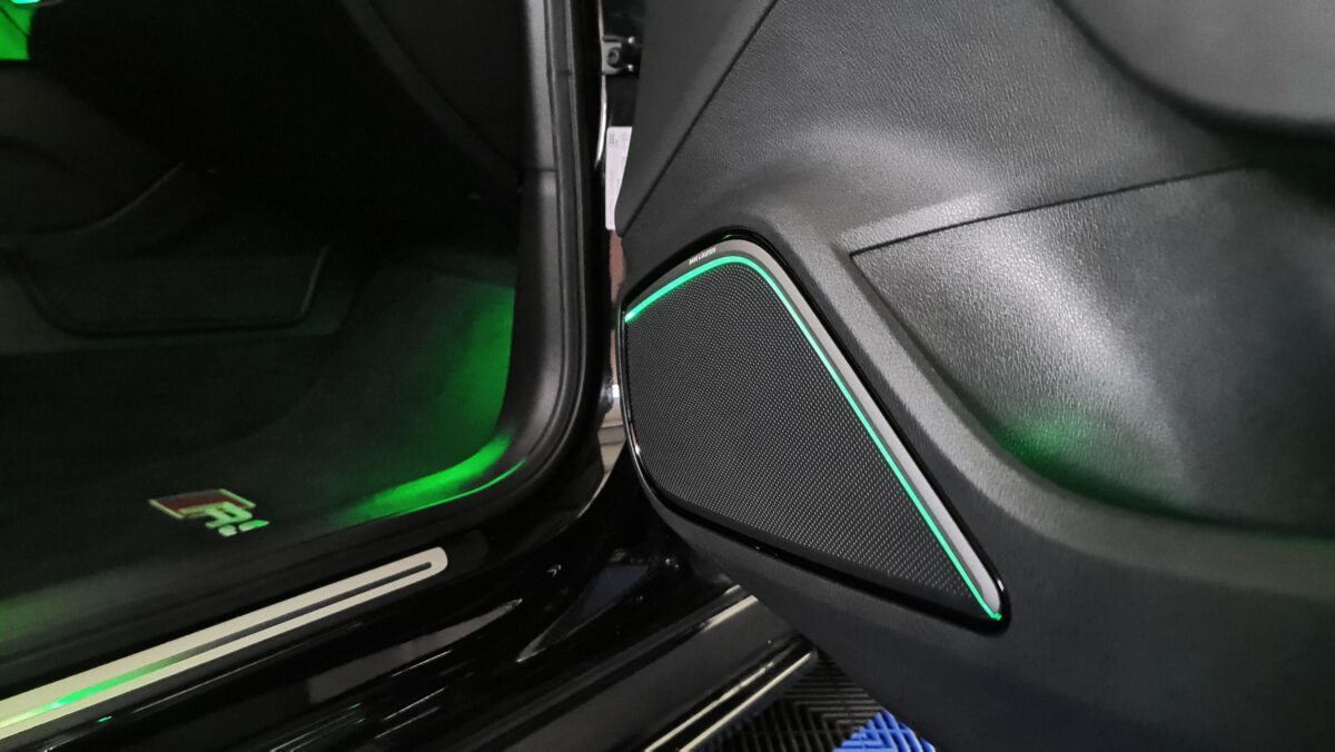 Ambientebeleuchtung im Audi A3 8V nachrüsten mit MMI steuerbar