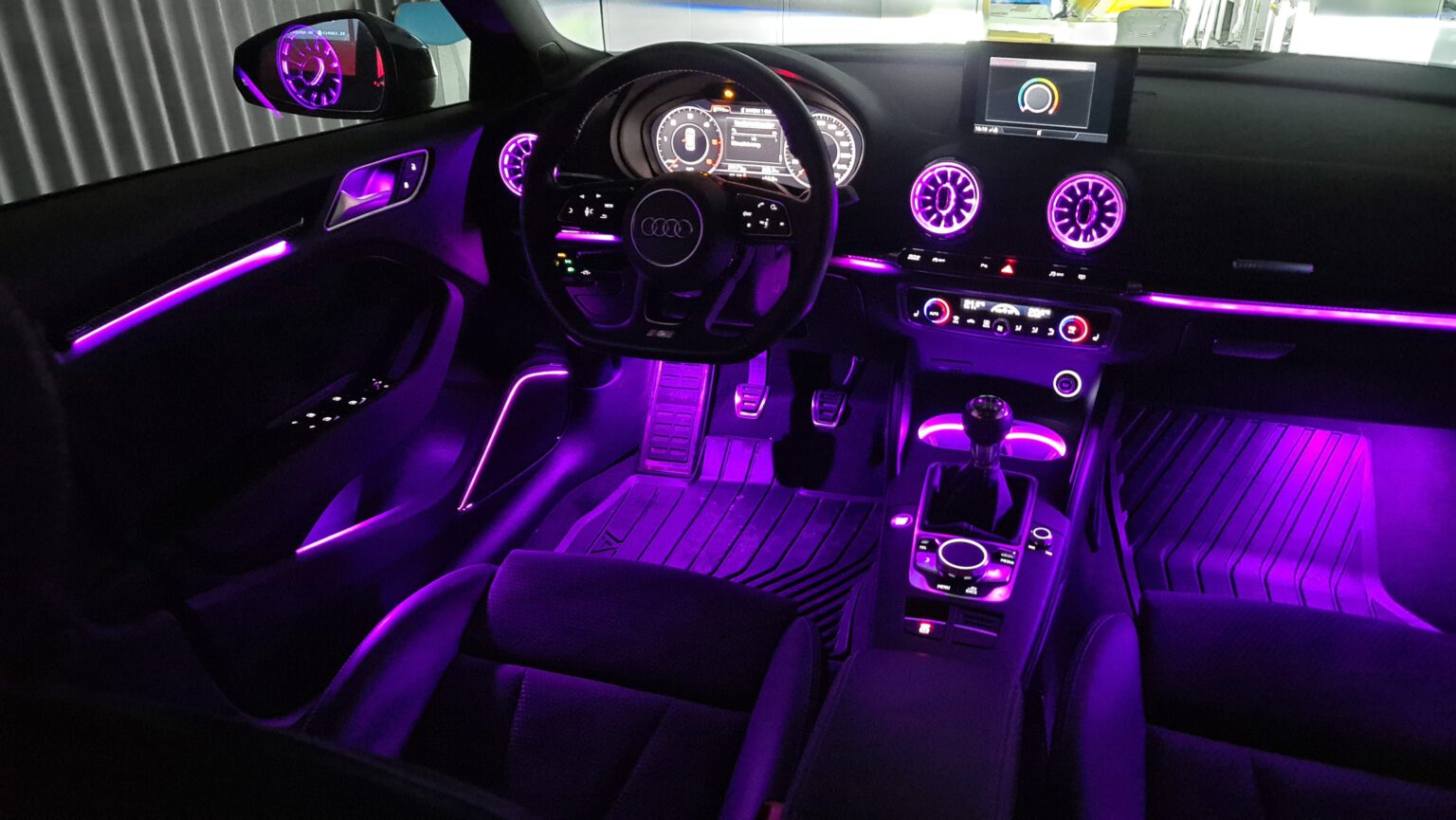 Ambientebeleuchtung für Audi A3 S3 RS3 8V inkl. Einbau CarHex