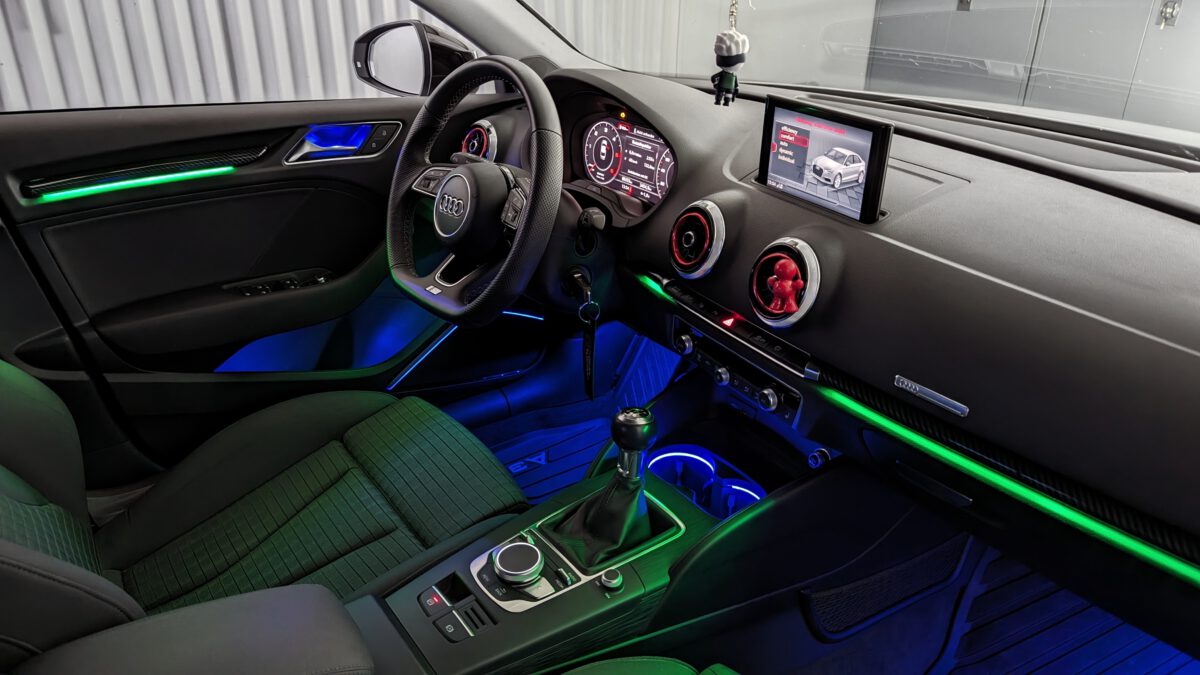 Ambientebeleuchtung für Audi A3 S3 RS3 8V inkl. Einbau (Nachrüstung) – Bild 2