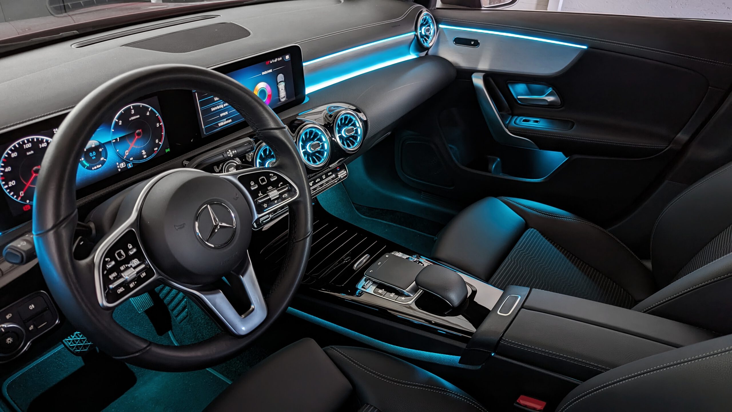 Mercedes-Benz, CLA C118, Einstiegsleiste, beleuchtet, vorne, 2