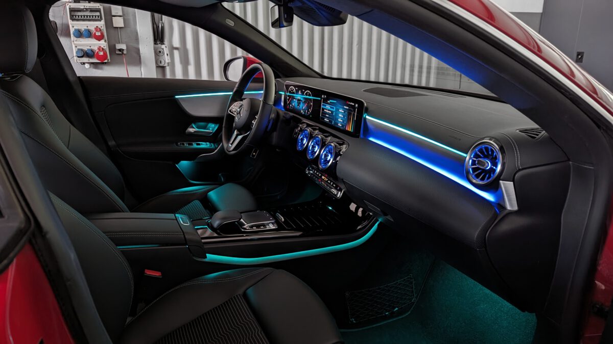 Ambientebeleuchtung für Mercedes A-Klasse W177 64 Farben inkl. Einbau (Nachrüstung) – Bild 14