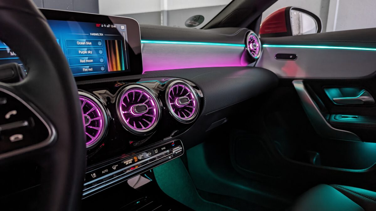 Ambientebeleuchtung für Mercedes A-Klasse W177 64 Farben inkl. Einbau (Nachrüstung) – Bild 2