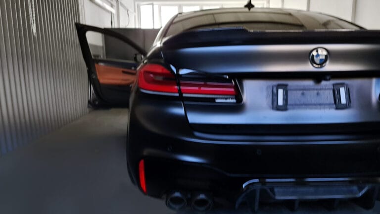 Nachrüstung Facelift (LCI) Rückleuchten im BMW 5er G30 G31
