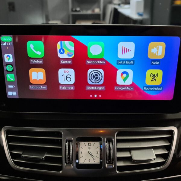 Nachrüstung des Android-Navi in der Mercedes E-Klasse W212