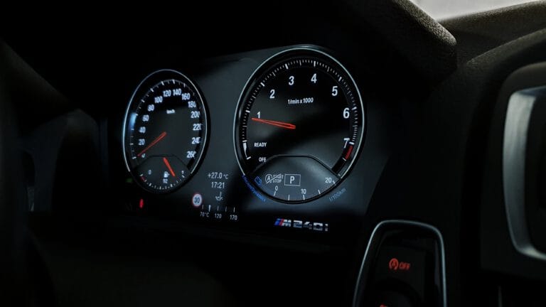 Nachrüstung Black-Panel Tacho für BMW 2er F22 F23