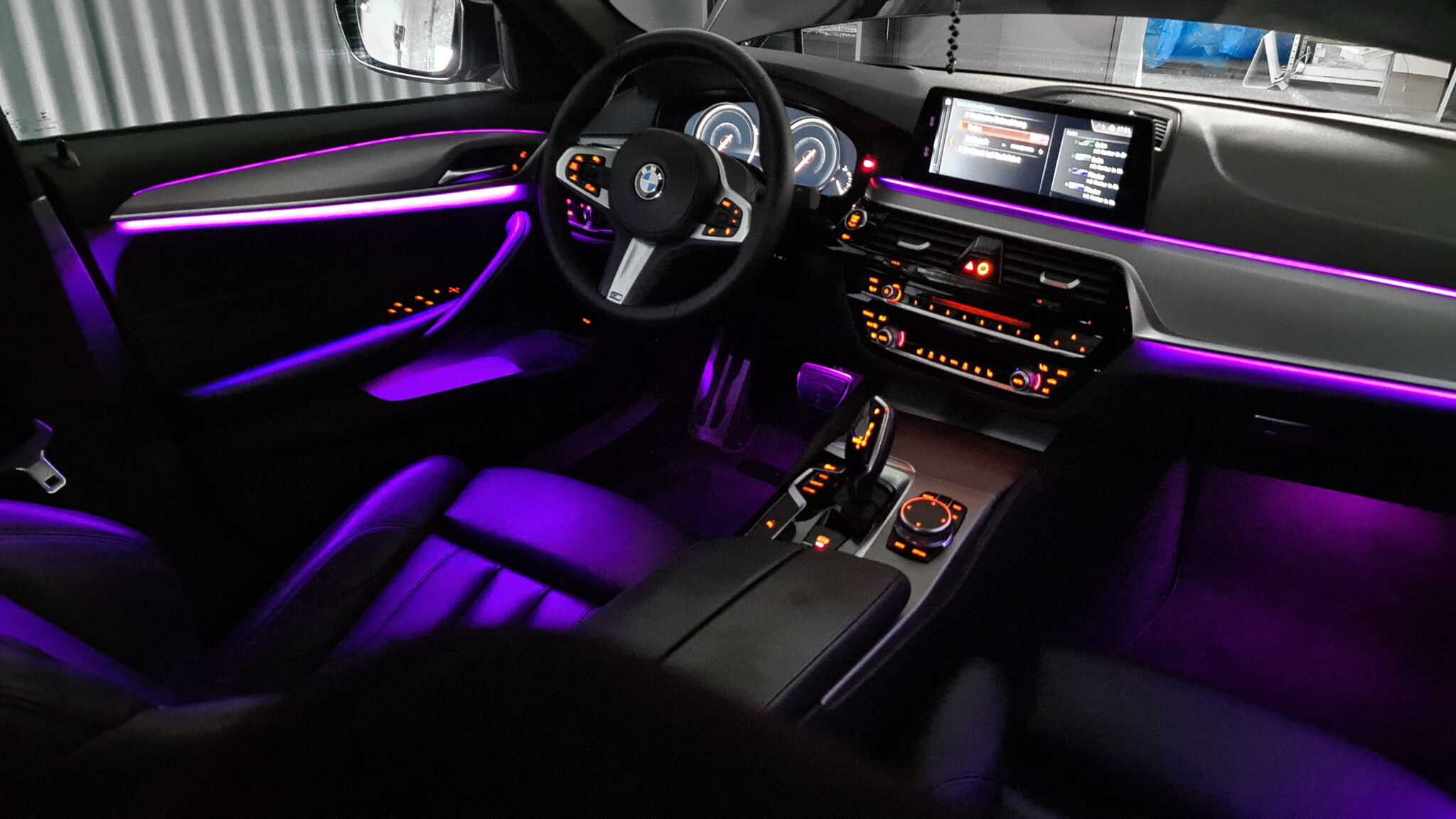 Ambientebeleuchtung für BMW 5er G30 G31 inkl. Einbau CarHex