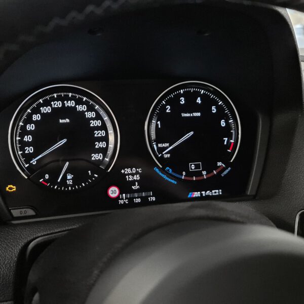 BMW 1er F20 F21 Black Panel Tacho nachrüsten