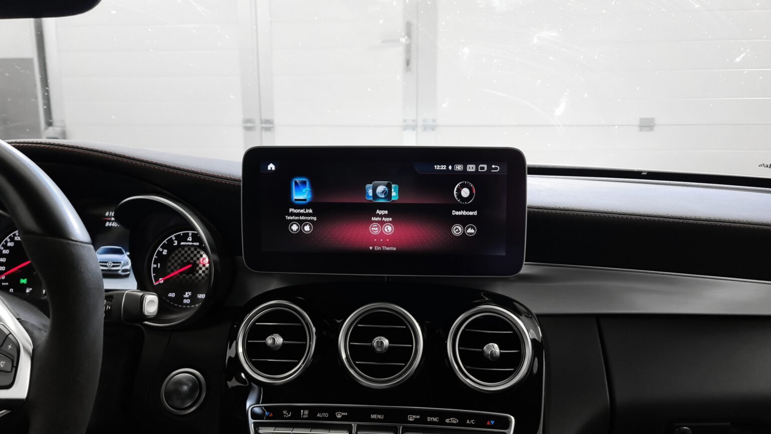 Elegantes W205 Navi Update Bilder