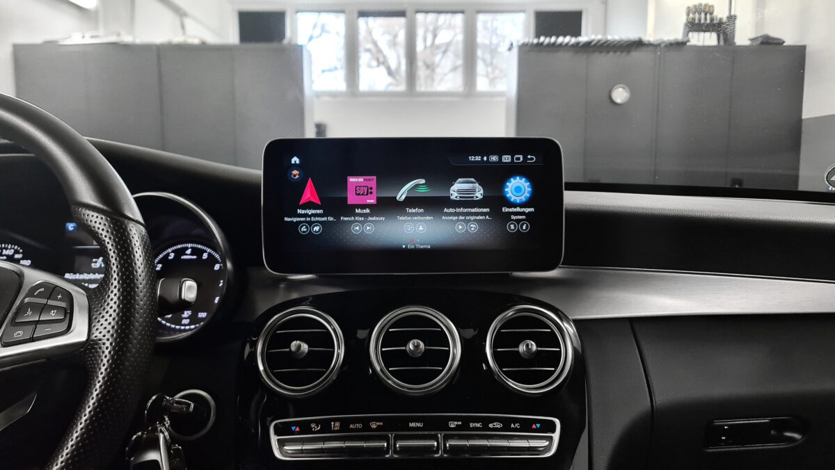 mercedes_w205_cklasse_apple_carplay_android_auto_rückfahrkamera_nachrüstung_2 Android-Navi mit Apple-CarPlay in der Mercedes C-Klasse W205 nachrüsten