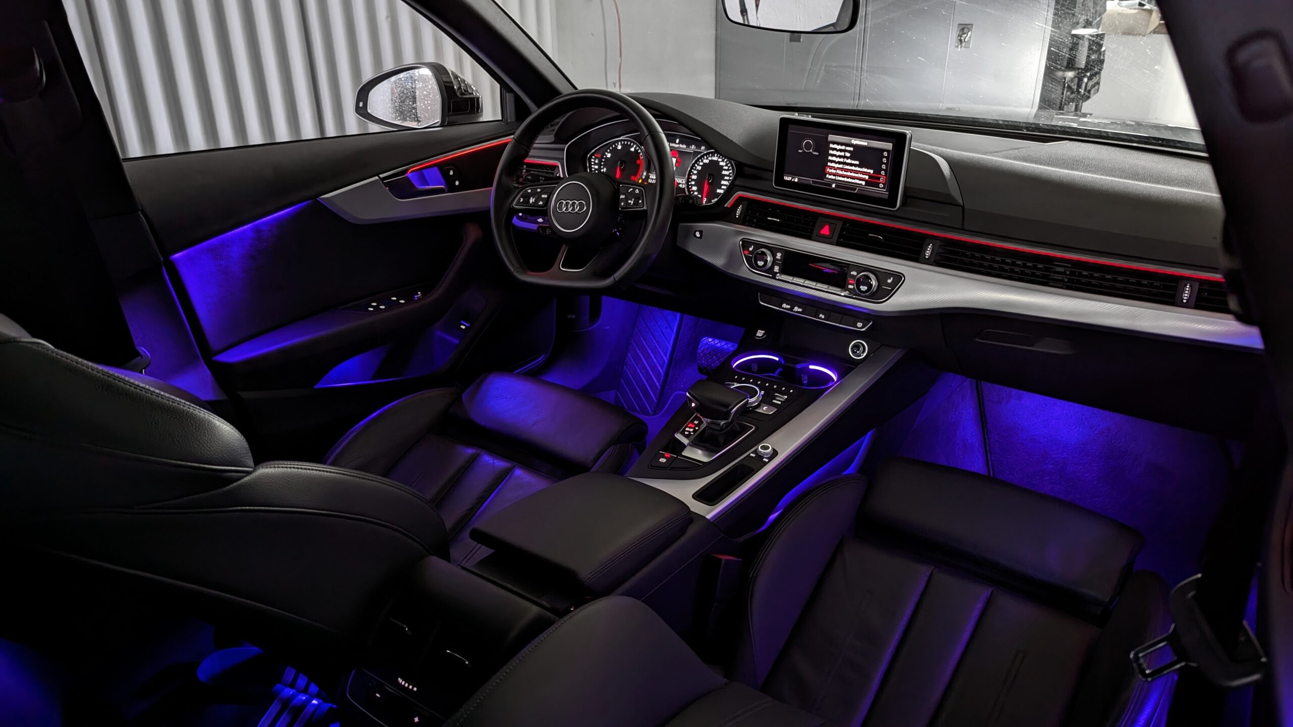 Cockpit Leiste Lang Dekor Mittelkonsole Ambiente für Audi A4 B9 ab 2015