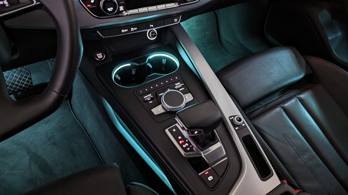 Audi_A4_S4_RS4_B9_S5_Ambientebeleuchtung_nachrüstung_led_innenbeleuchtung_4 Audi A4 S4 A5 S5 Ambientebeleuchtung mit LED Innenbeleuchtung nachrüsten