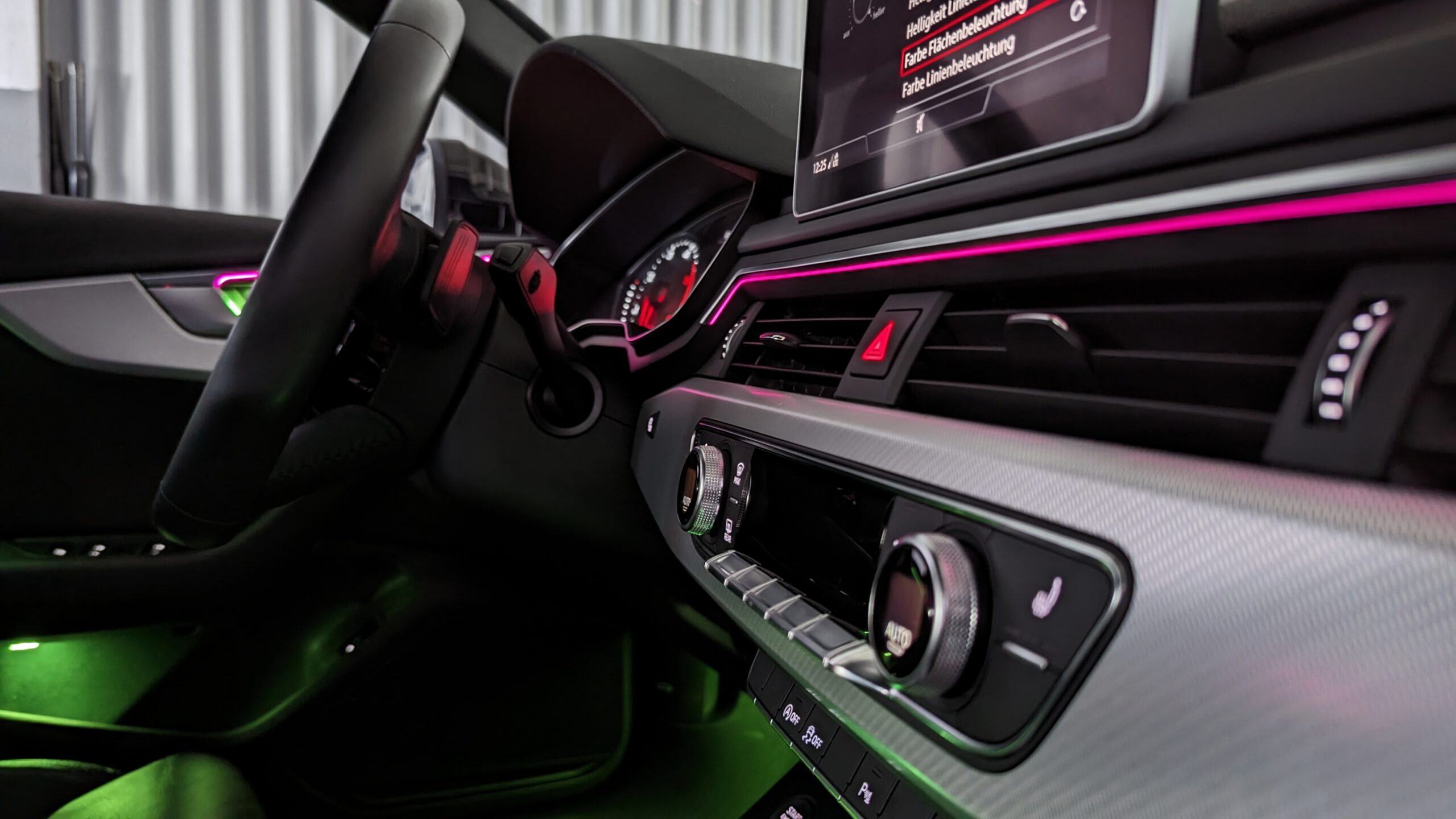 Ambientebeleuchtung für Audi A5 F5/B9 inkl. Einbau - CarHex