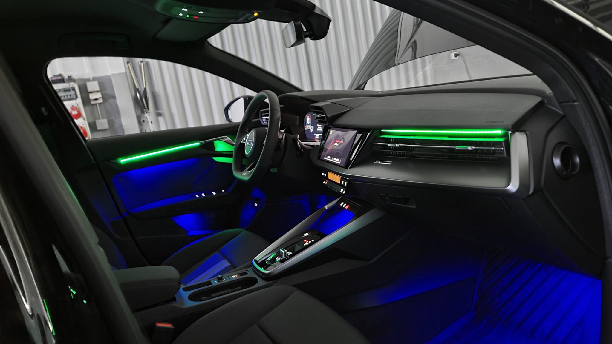 Ambientebeleuchtung für Audi A3 S3 (8Y) inkl. Einbau CarHex