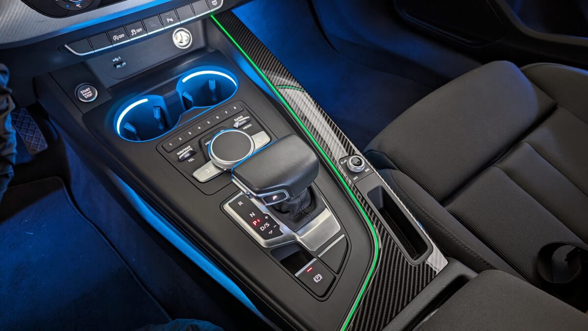 audi_a4_b9_a5_f5_s4_s5_ambientebeleuchtung_led_einbau_nachrüsten Ambientebeleuchtung für Audi A4 S4 B9 inkl. Einbau (Nachrüstung) – Bild 2