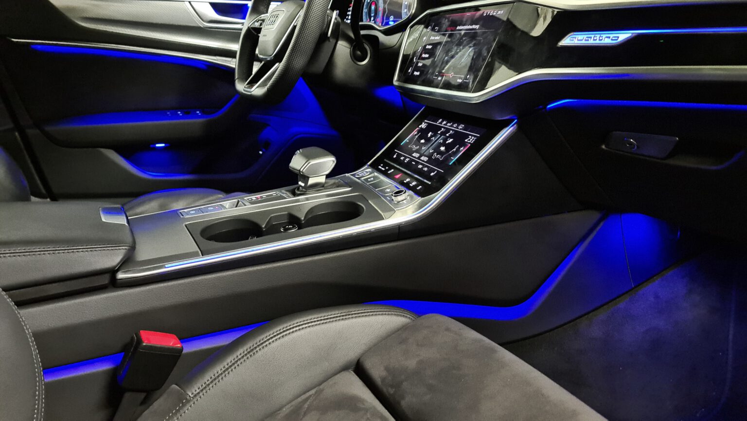 Ambientebeleuchtung für Audi A6 S6 C8/4K inkl. Einbau CarHex Ambientebeleuchtung für Audi A6 S6 C8/4K inkl. Einbau CarHex