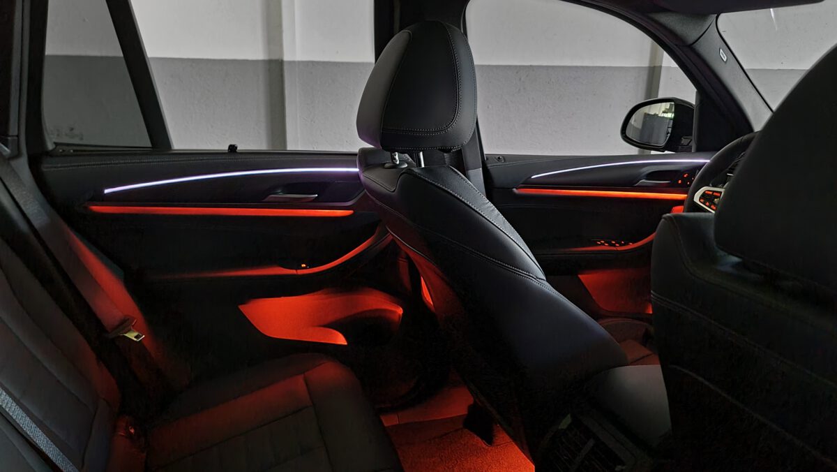 bmw_x3_g01_ambientebeleuchtung_nachrüsten_led_innenraum_3 BMW X3 G01 Ambientebeleuchtung nachrüsten steuerbar über das iDrive-System