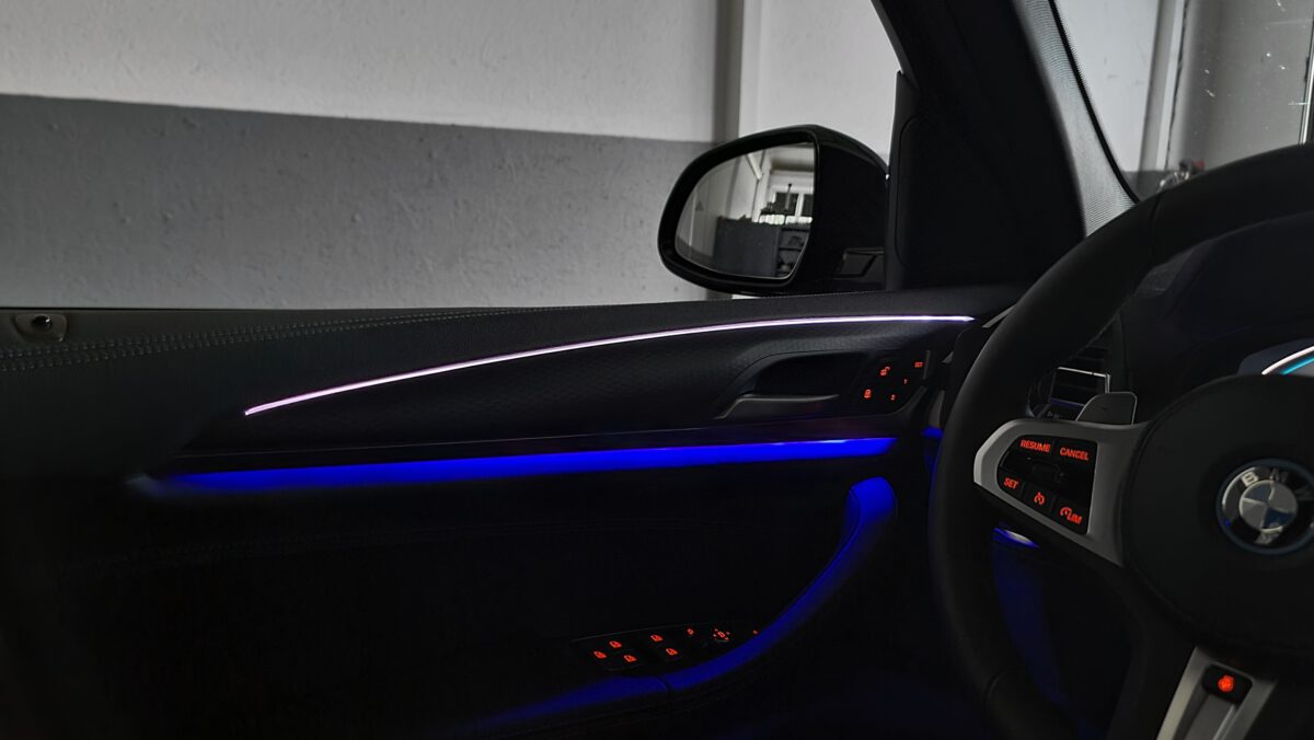 bmw_x3_g01_ambientebeleuchtung_nachrüsten_led_innenraum_5 BMW X3 G01 Ambientebeleuchtung nachrüsten steuerbar über das iDrive-System