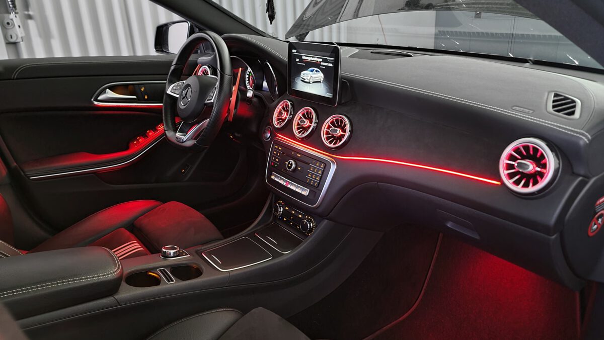 mercedes_cla_gla_a-klasse_12_farben_ambientebeleuchtung_nachrüsten_7 Nachrüstung der Ambientebeleuchtung im Mercedes CLA GLA A-Klasse
