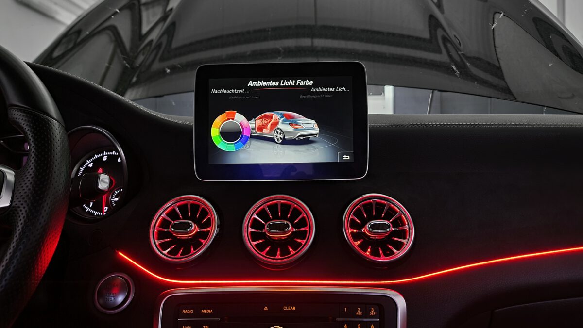 mercedes_cla_gla_a-klasse_12_farben_ambientebeleuchtung_nachrüsten_9 Nachrüstung der Ambientebeleuchtung im Mercedes CLA GLA A-Klasse