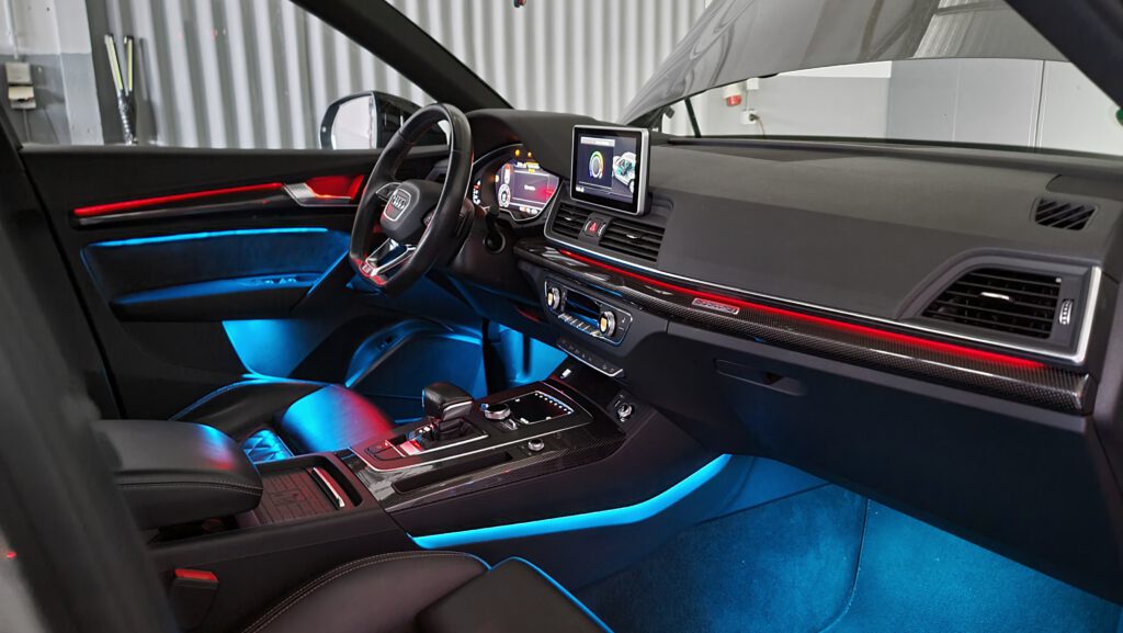 Audi Q5 SQ5 FY Ambientebeleuchtung Lichtpaket Plus nachrüsten