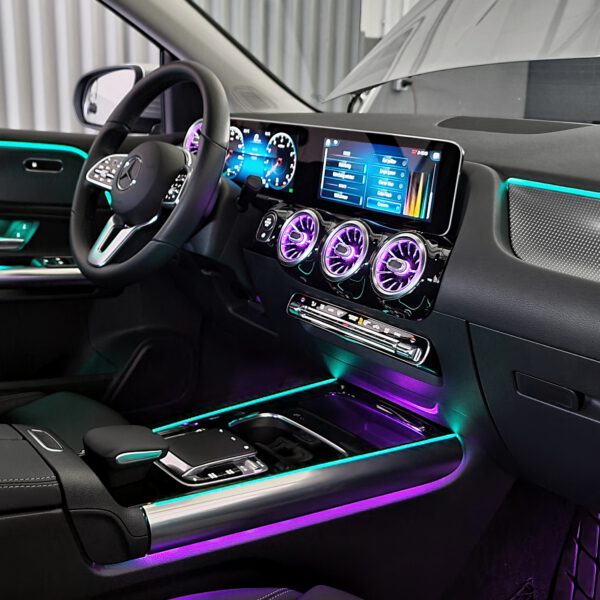 Nachrüstung der Ambientebeleuchtung im Mercedes GLA/B-Klasse