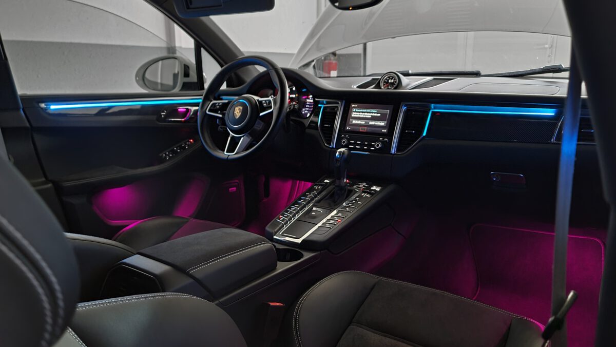 Porsche Macan S GTS RGB Ambientebeleuchtung nachrüsten