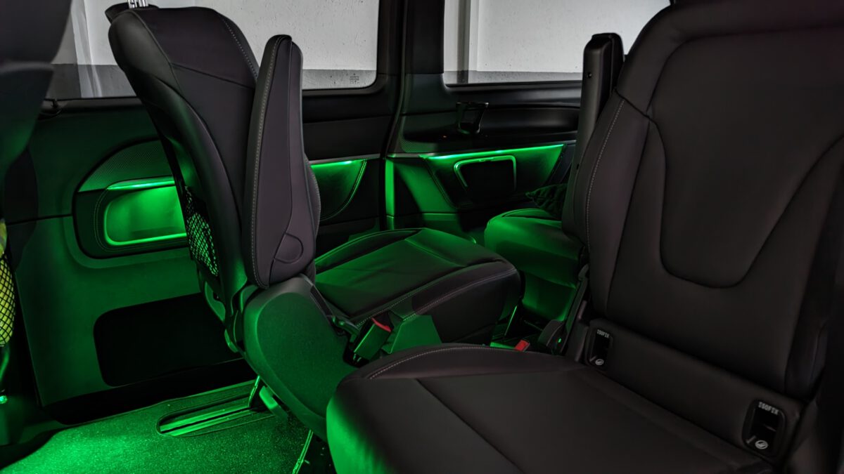 Nachrüstung der mehrfarbigen Ambientebeleuchtung in der Mercedes V-Klasse W447