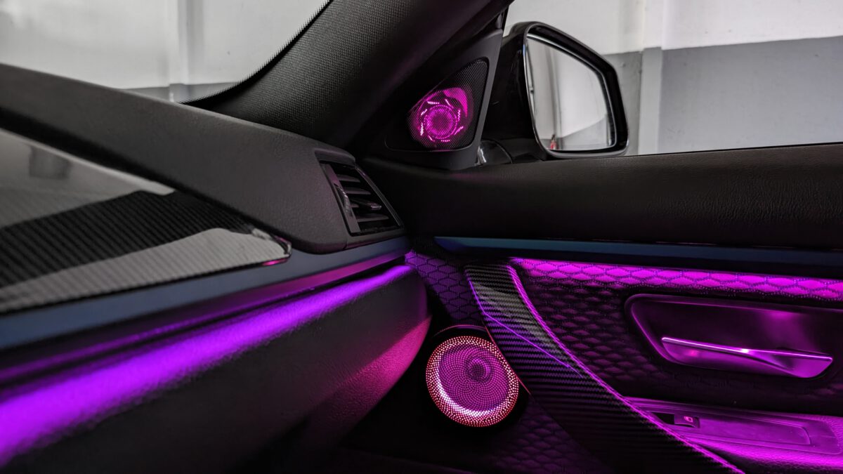 Ambientebeleuchtung für BMW M3 F80 (iDrive-Steuerung) inkl. Einbau – Bild 2