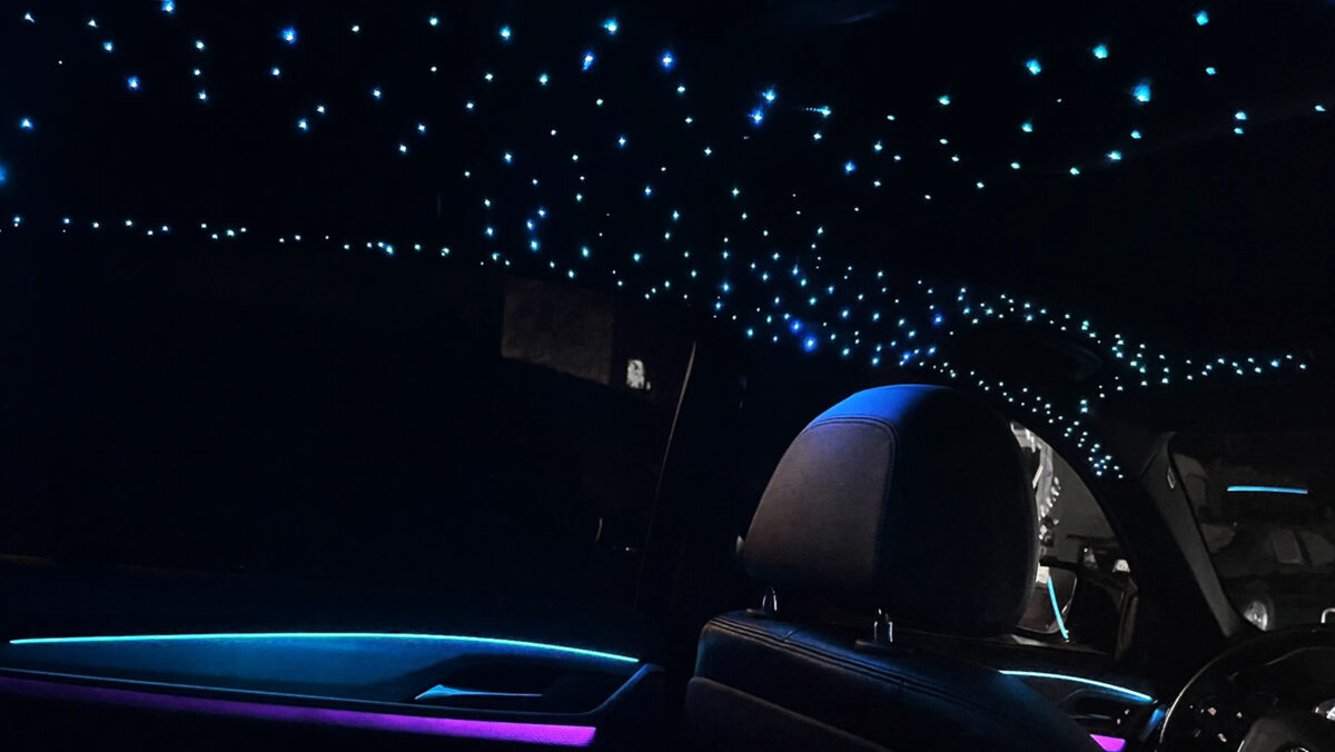 sternenhimmel_auto_nachrüsten_bmw_audi_mercedes_amg_kfz_nachrüstung Nachrüstung des LED Sternenhimmel im BMW, Audi, Mercedes, VW oder Porsche