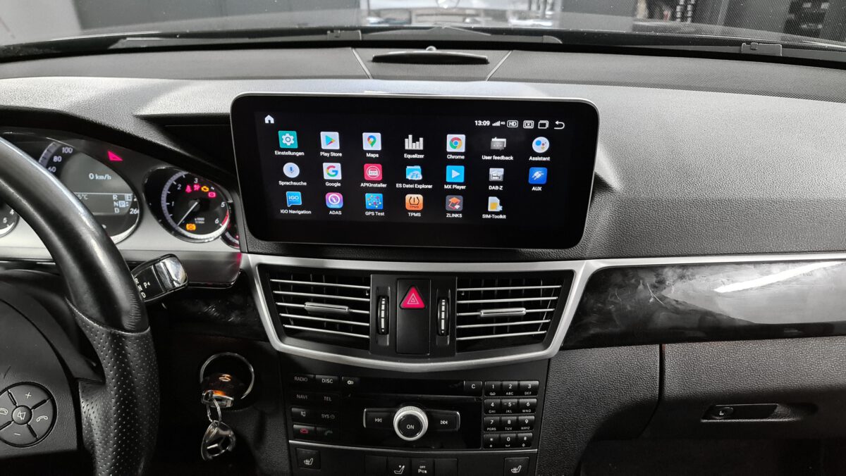 AndroidNavi (+ CarPlay & Einbau) für Mercedes EKlasse W212 CarHex