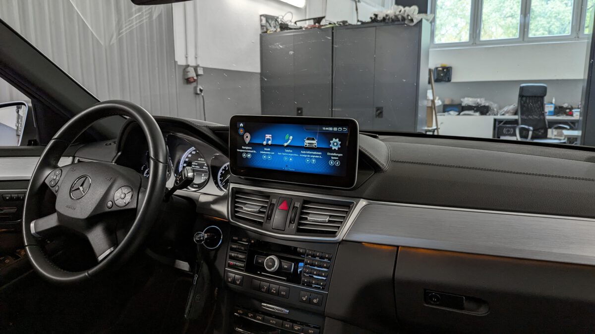 Android-Navigation (+ Apple-CarPlay) Touch für Mercedes E-Klasse W212 S212 (inkl. Einbau) – Bild 2