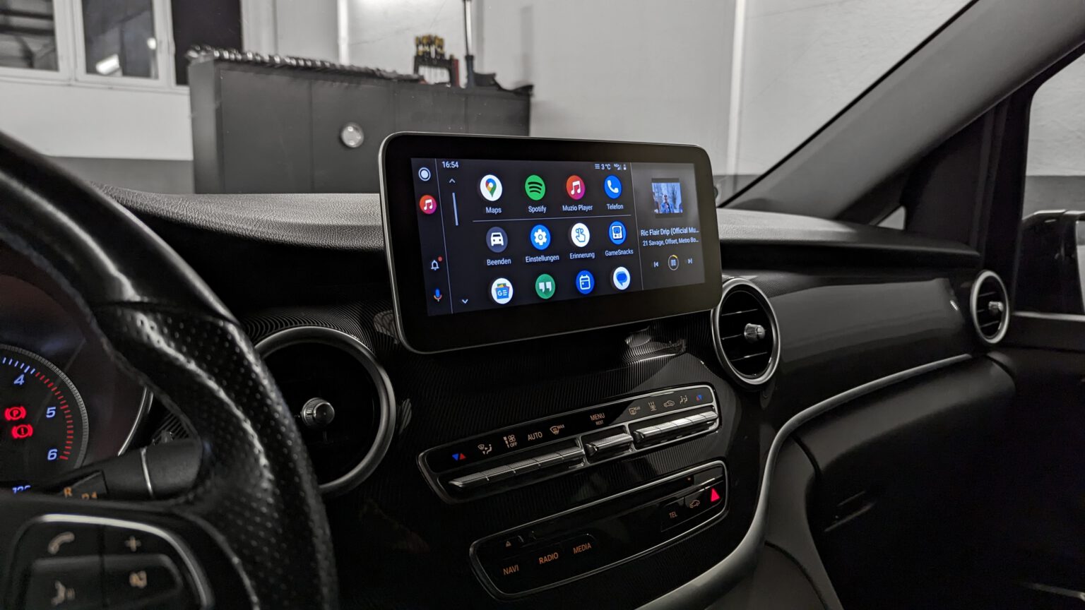 AndroidNavi (+ CarPlay & Einbau) für Mercedes VKlasse W447 CarHex
