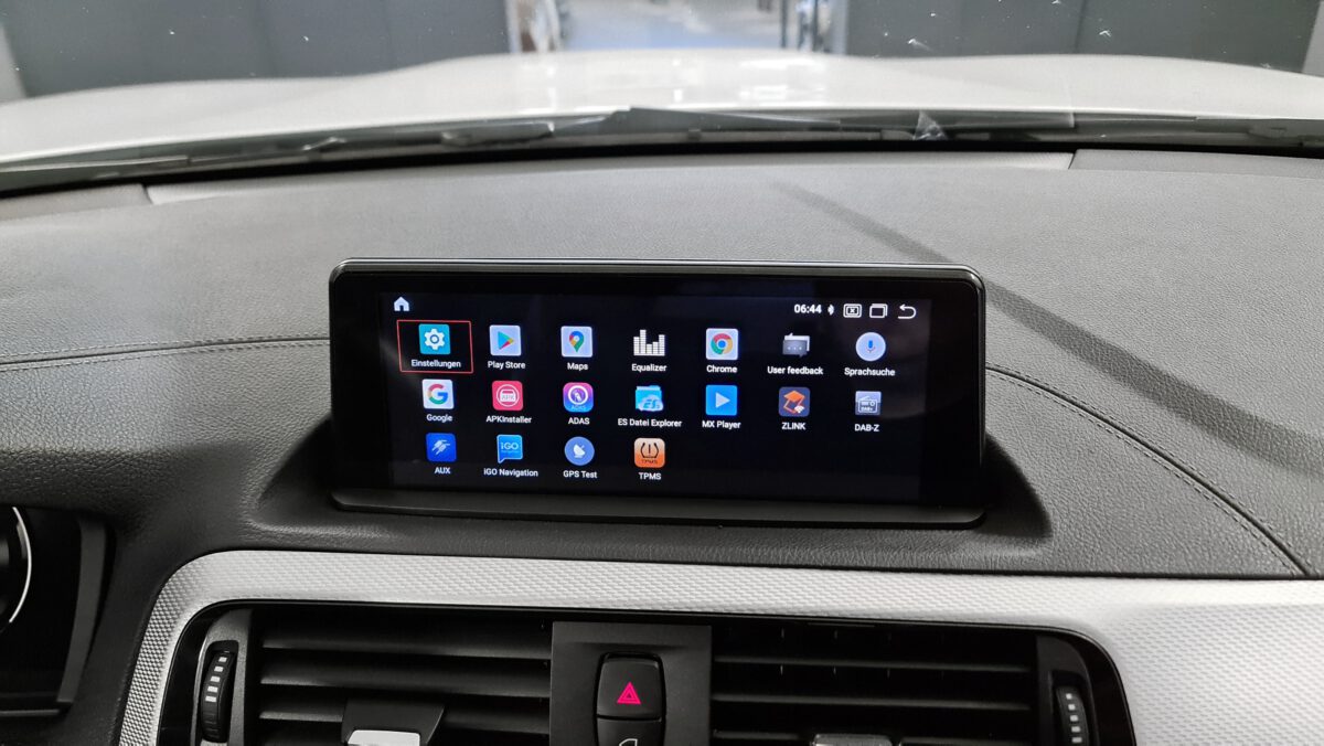 BMW 2er F22 F23 Android-Navigation mit CarPlay und Einbau