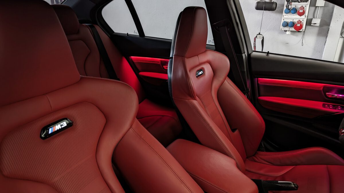 M-Sitze Logo (dauerhafte Beleuchtung) für BMW M3 F80 – Bild 2