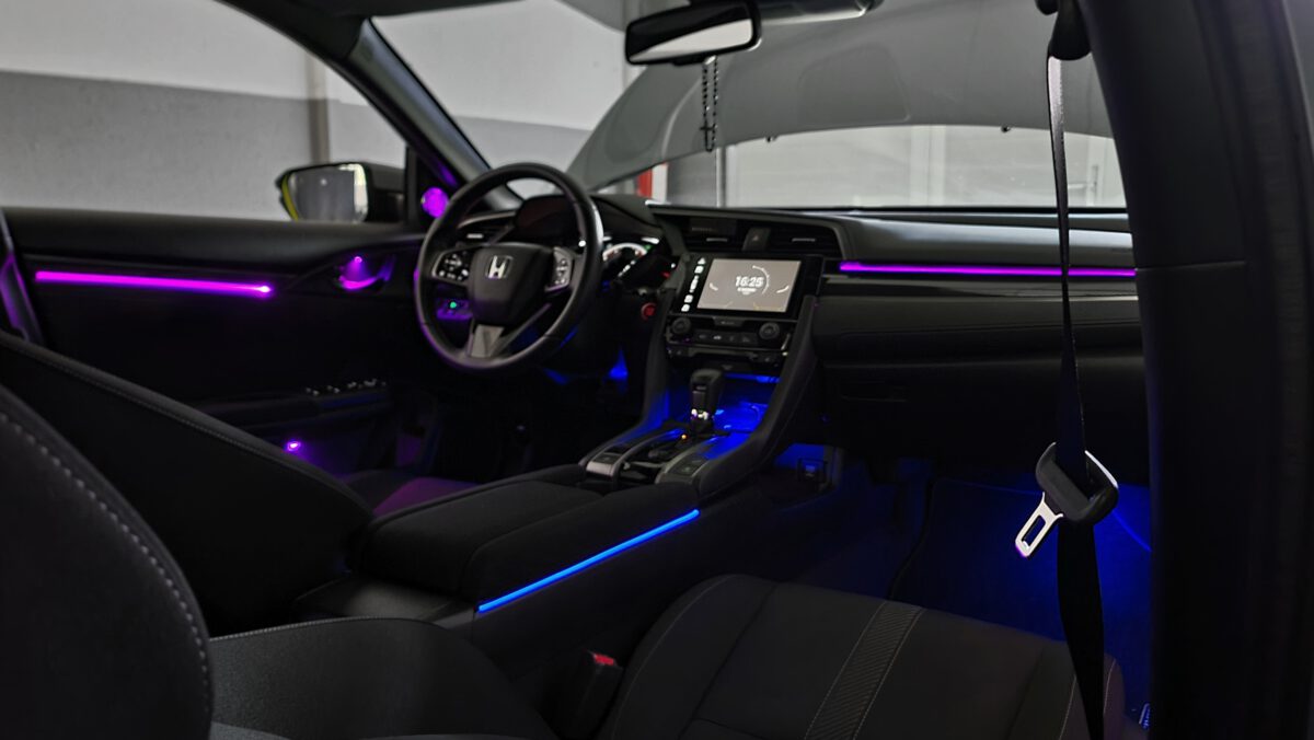 Honda Civic 10th Gen Ambientebeleuchtung nachrüsten LED