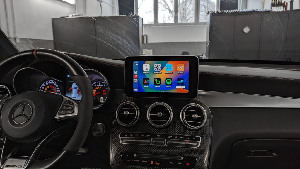 AppleCarPlay & AndroidAuto + Einbau für Mercedes GLC X253 CarHex