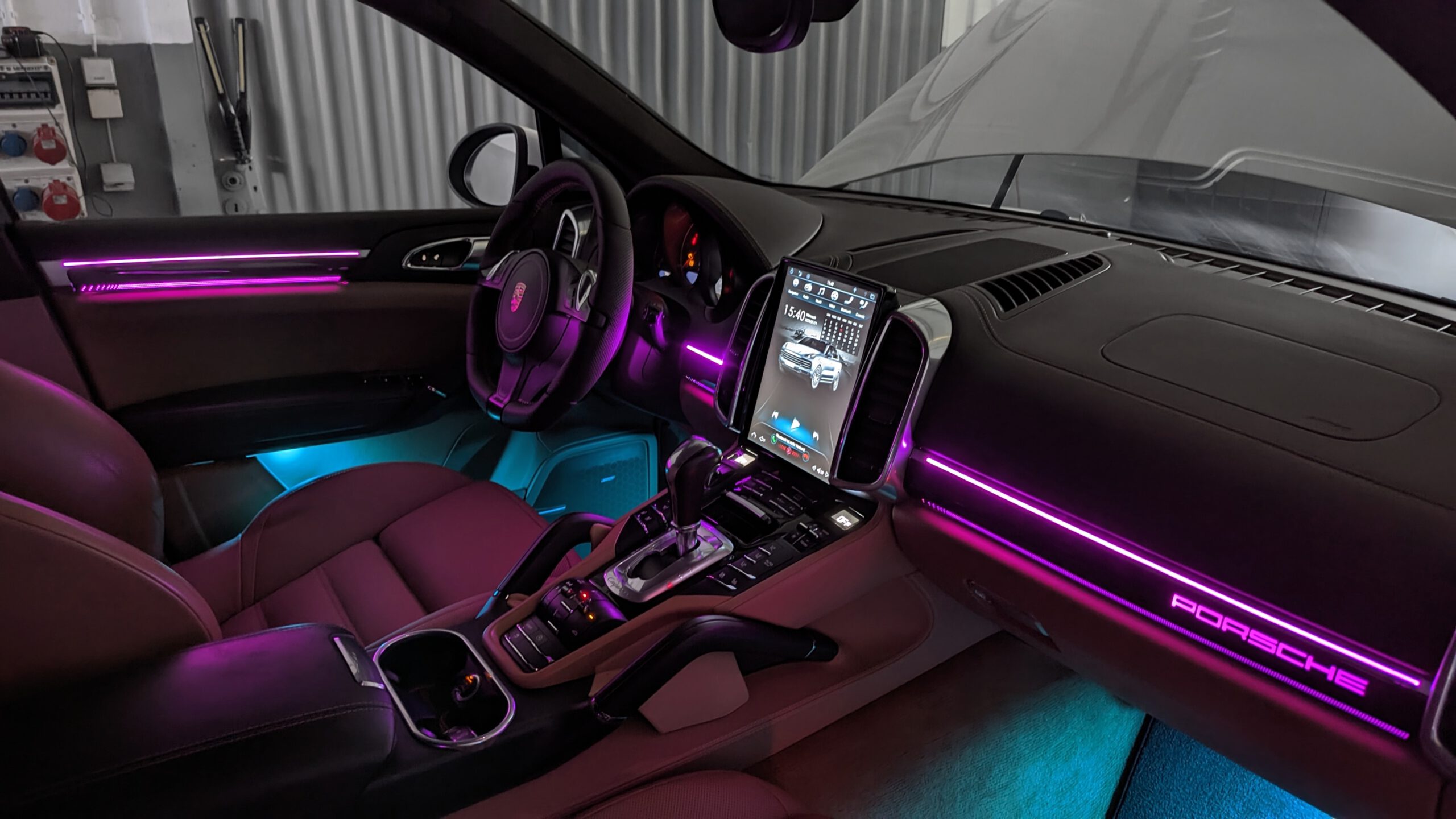 Ambiente-Licht im Porsche Cayenne (E3) [4K] - Autophorie 